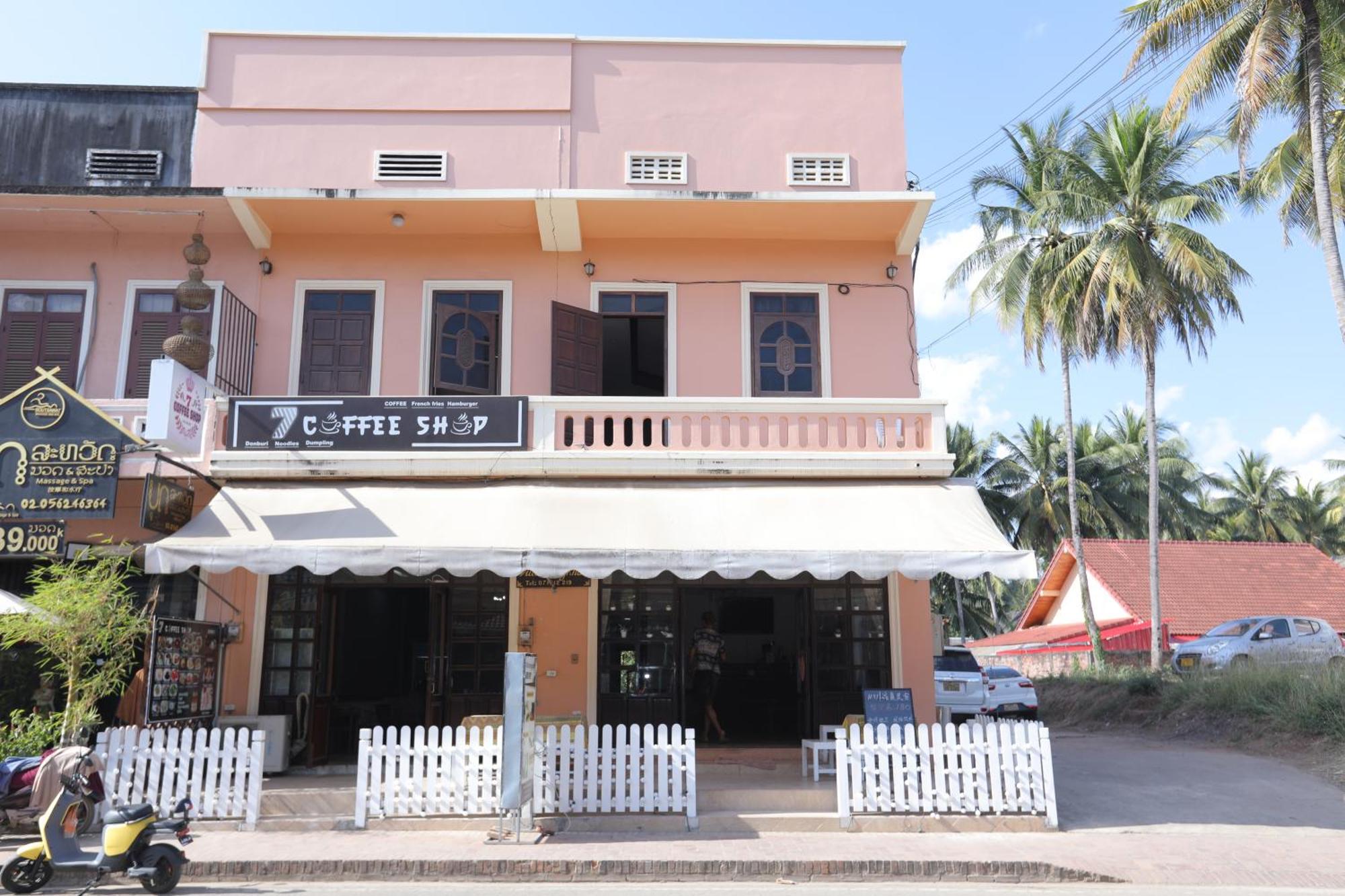 Villa Kiengkham晶康民宿 لوانغ برابانغ المظهر الخارجي الصورة