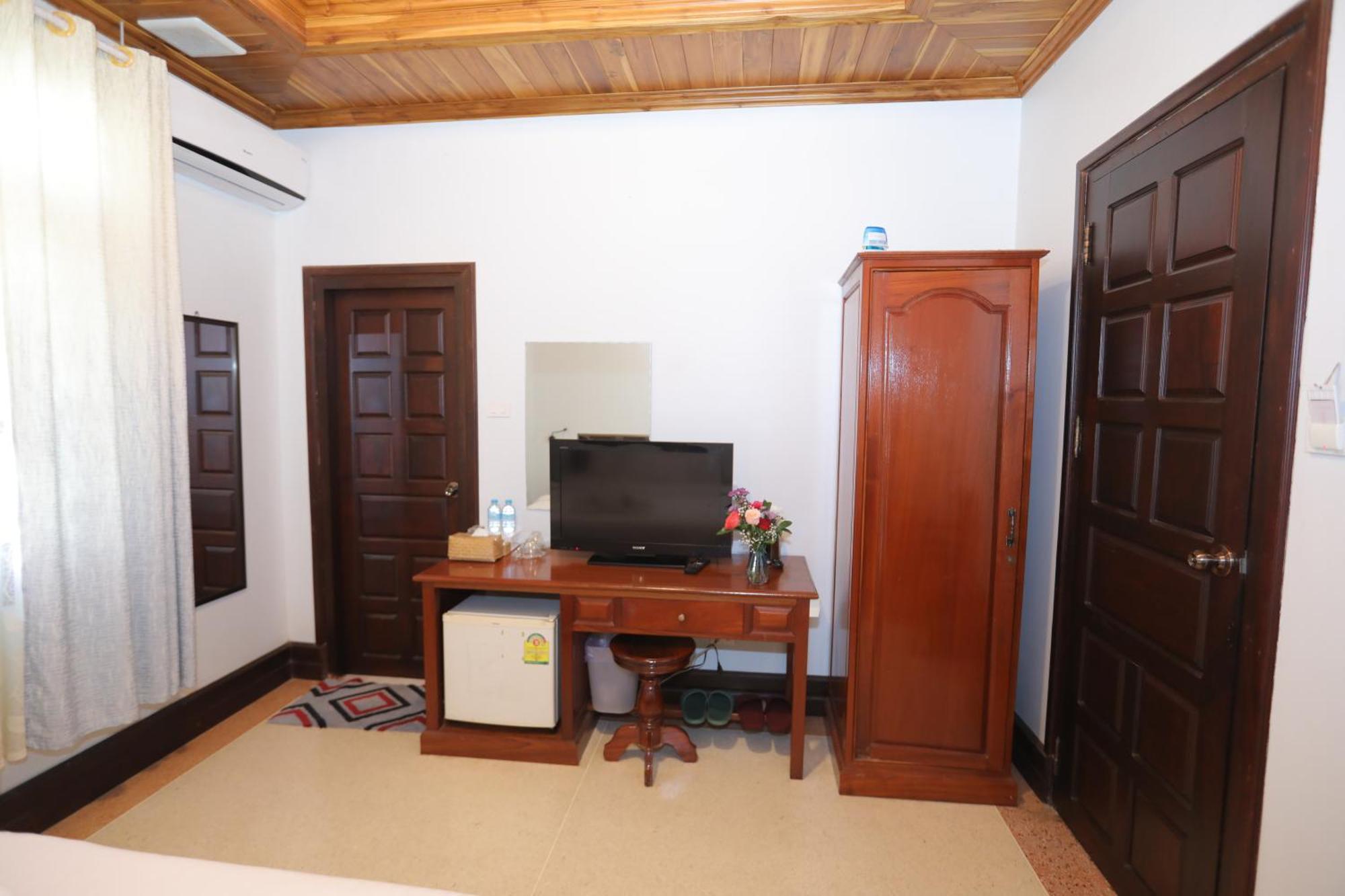 Villa Kiengkham晶康民宿 لوانغ برابانغ المظهر الخارجي الصورة