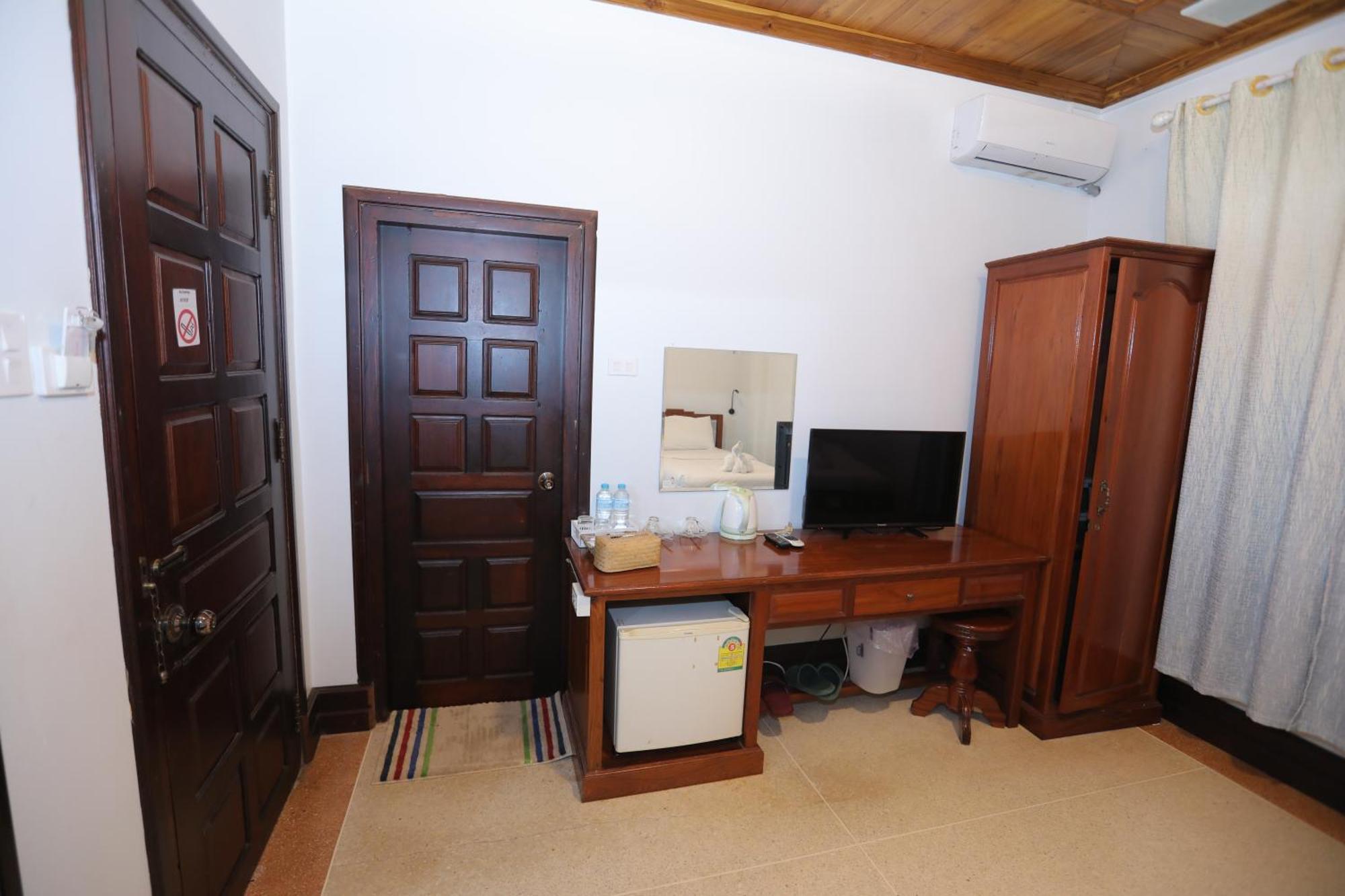 Villa Kiengkham晶康民宿 لوانغ برابانغ المظهر الخارجي الصورة